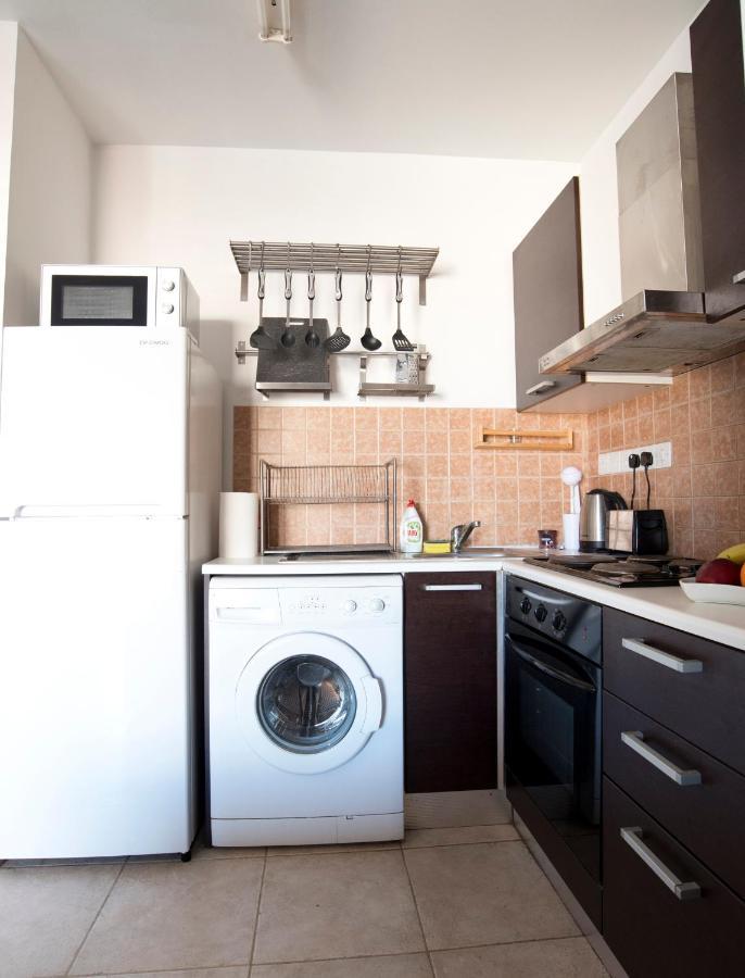 Glabur Stays - The Cozy Atelier - Nicosia City, Free Parking & Wifi, Welcomes You!!! エクステリア 写真